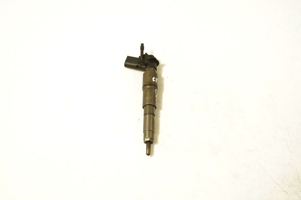 Fuel injector (5)