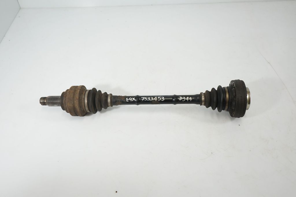 Rear driveshaft