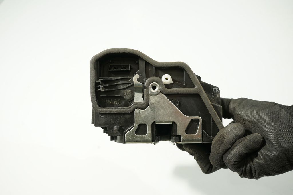 Rear door lock (7)