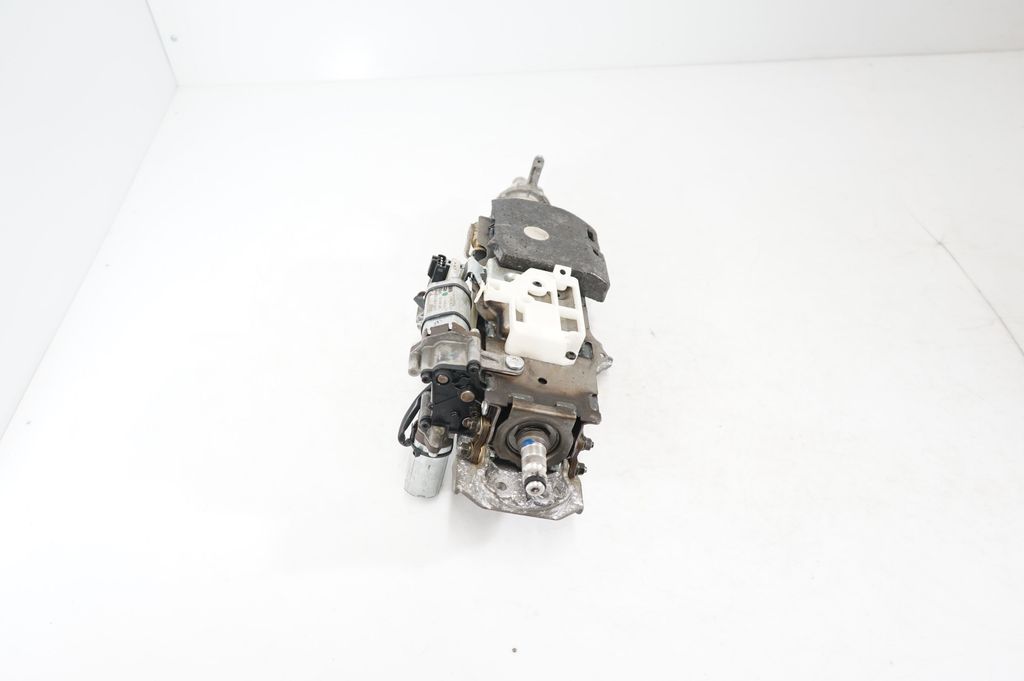 Steering wheel axle (5)