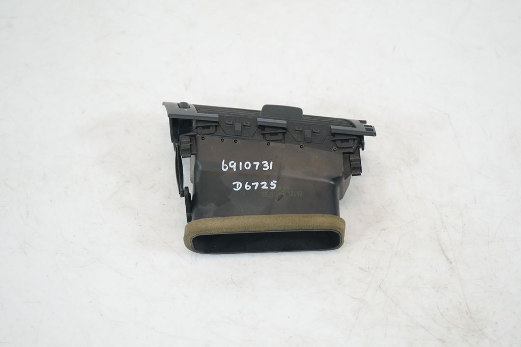 Dashboard side air vent grill/cover trim (3)