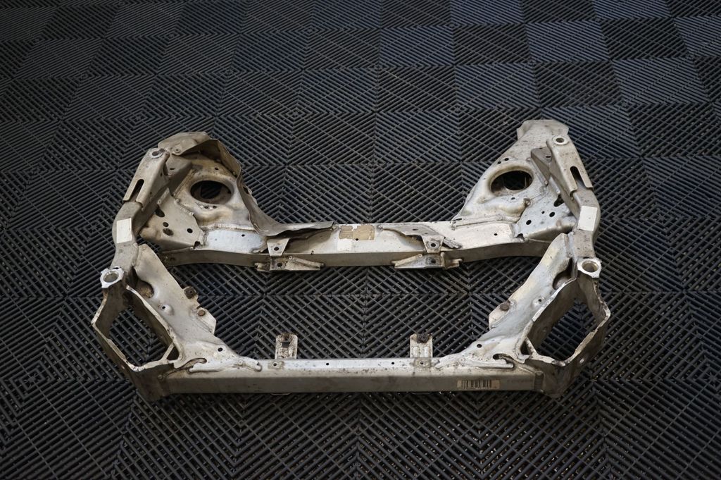 Front subframe (3)