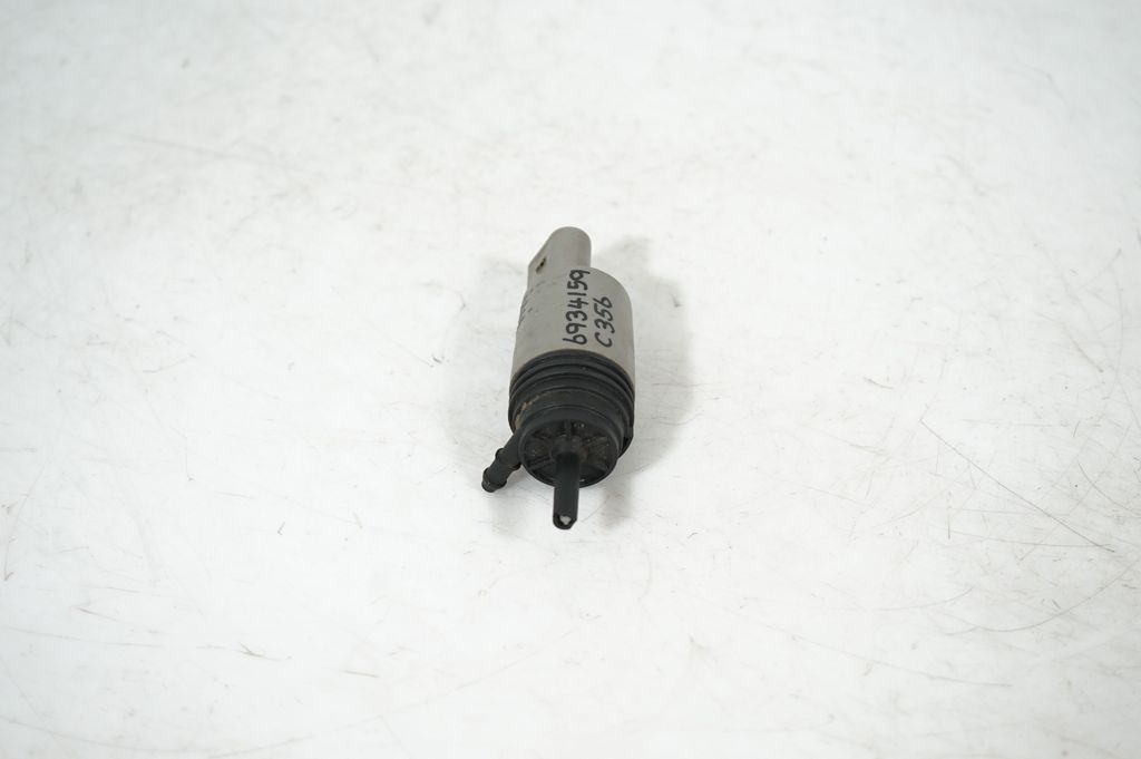 Windscreen/windshield washer pump (4)