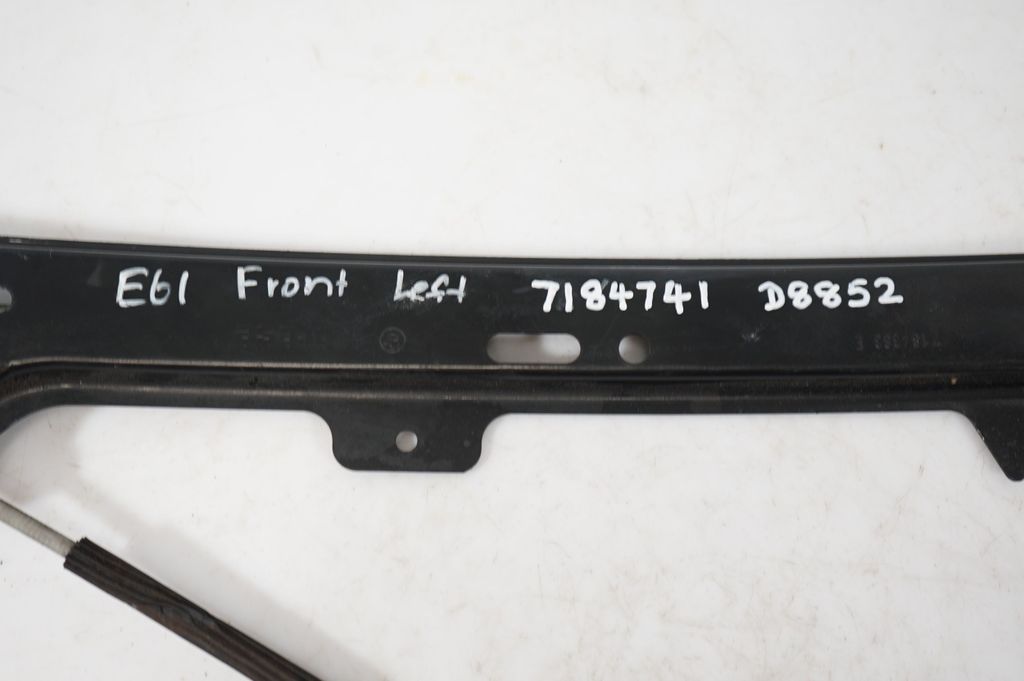 Front door window regulator with motor (10)