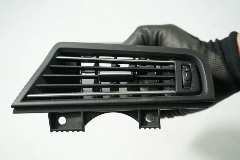 Dashboard side air vent grill/cover trim (7)