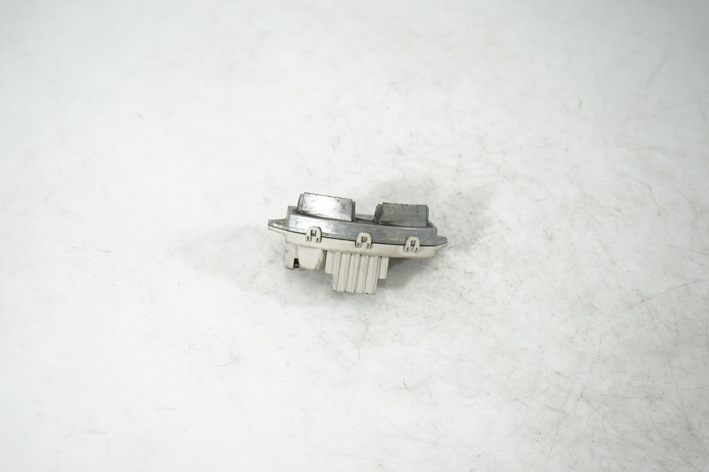 Heater blower motor/fan resistor (3)