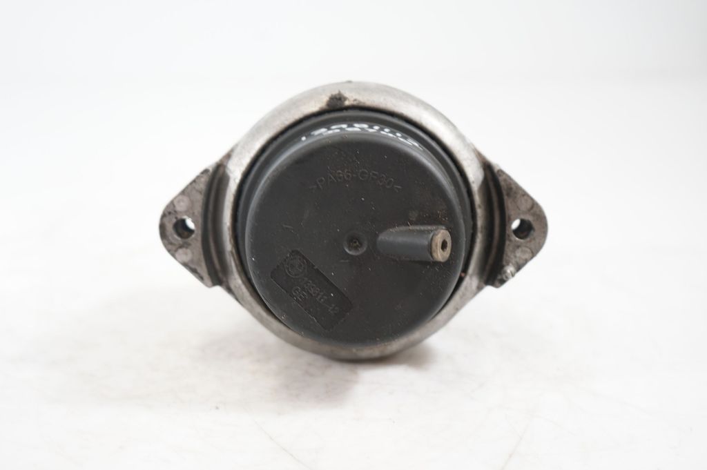 Engine mount bracket (6)