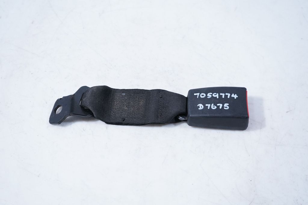 Rear seatbelt buckle (5)