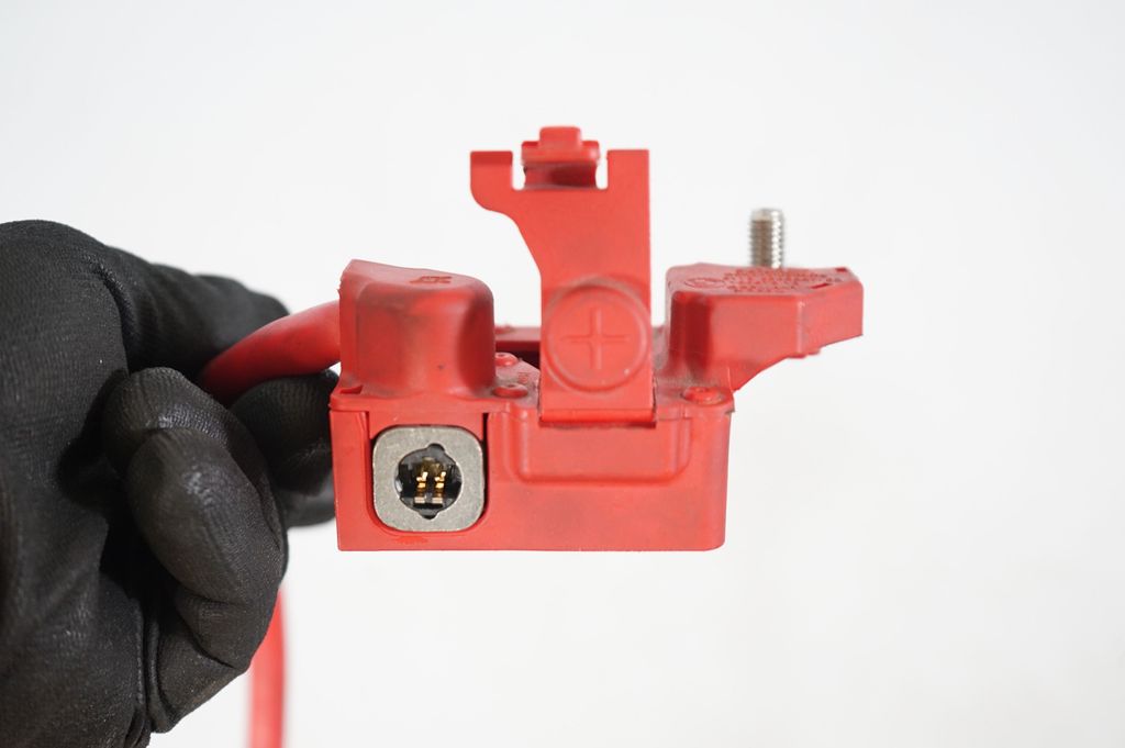 Positive cable (battery) (7)