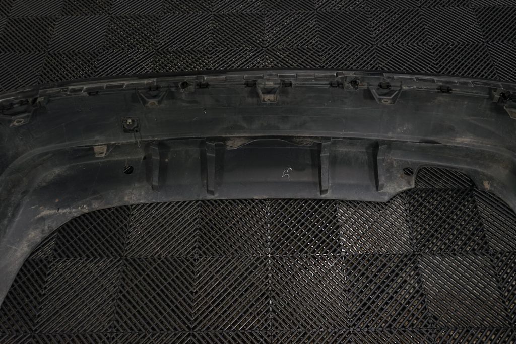 Rear bumper (11)