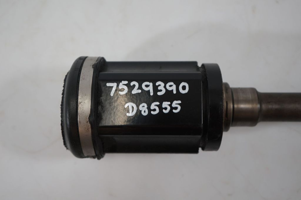 Front driveshaft (7)