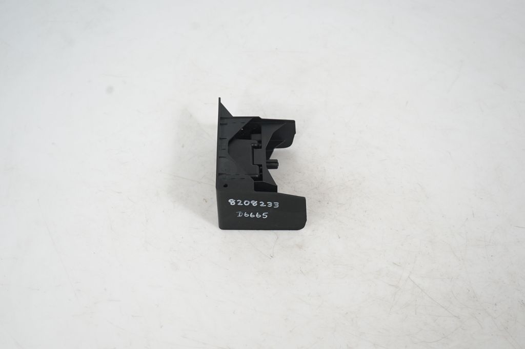 Rear door ashtray (2)