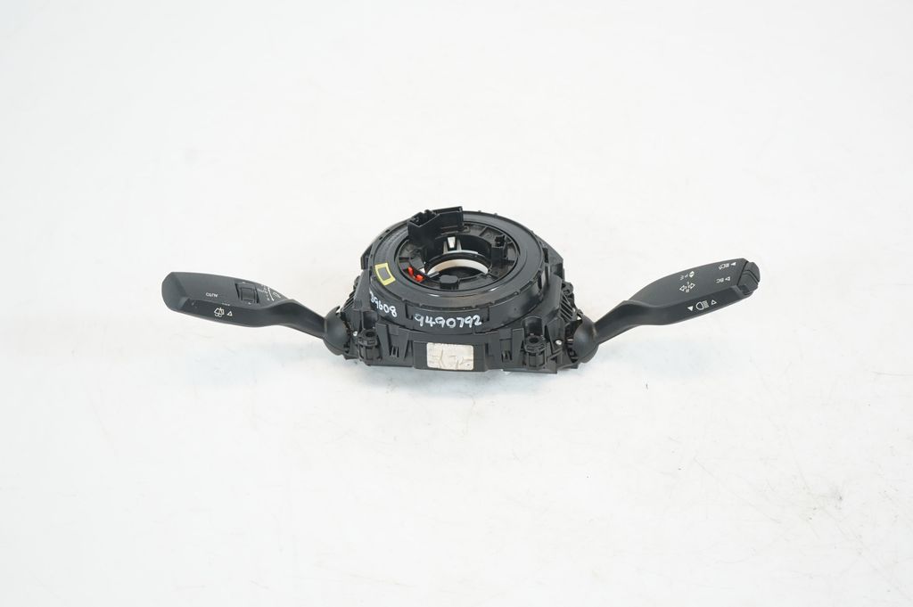 Wiper turn signal indicator stalk/switch