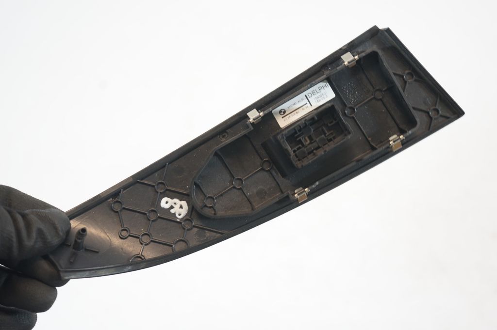 Electric window control switch (7)