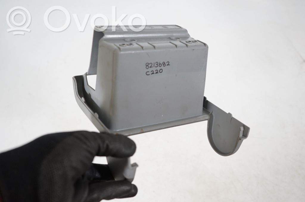 Other center console (tunnel) element (8)