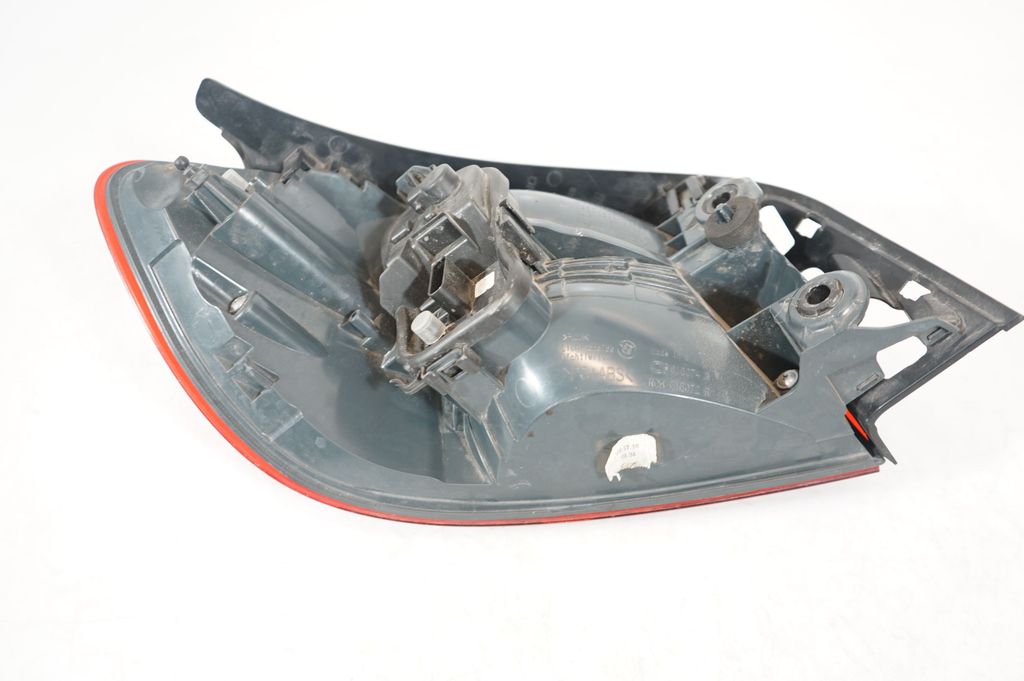 Rear/tail lights (9)