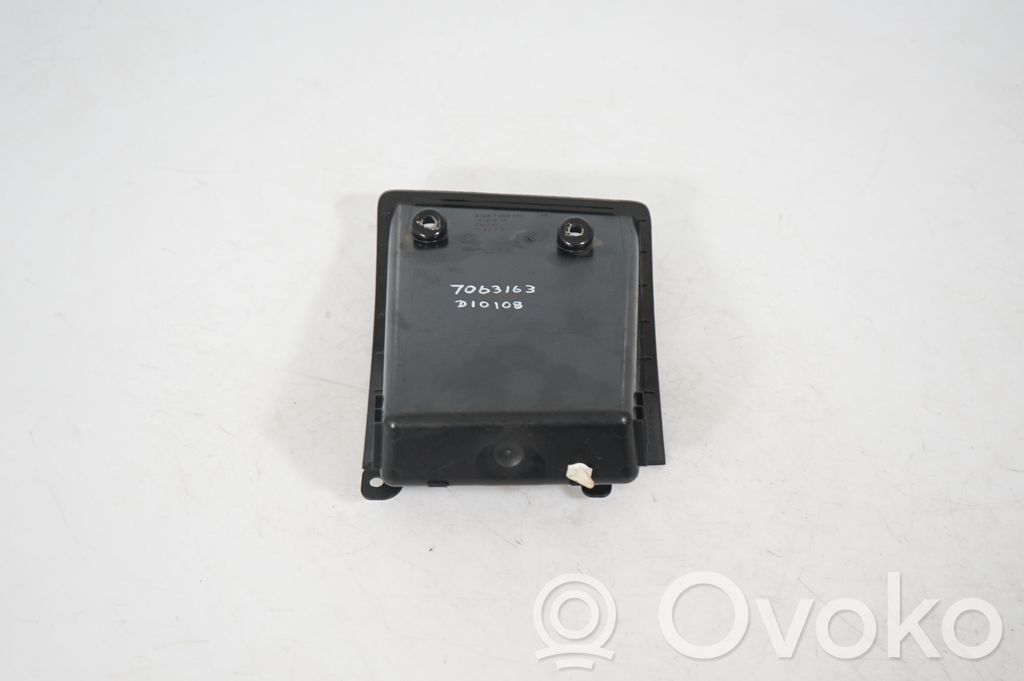 Dashboard storage box/compartment (5)