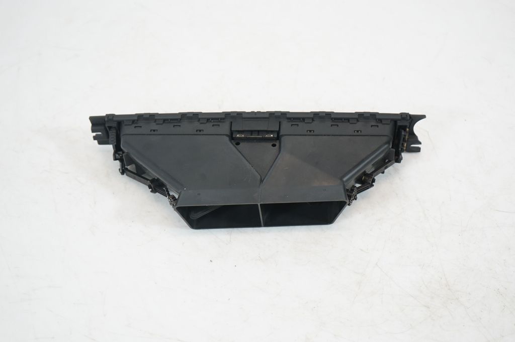 Dash center air vent grill (3)