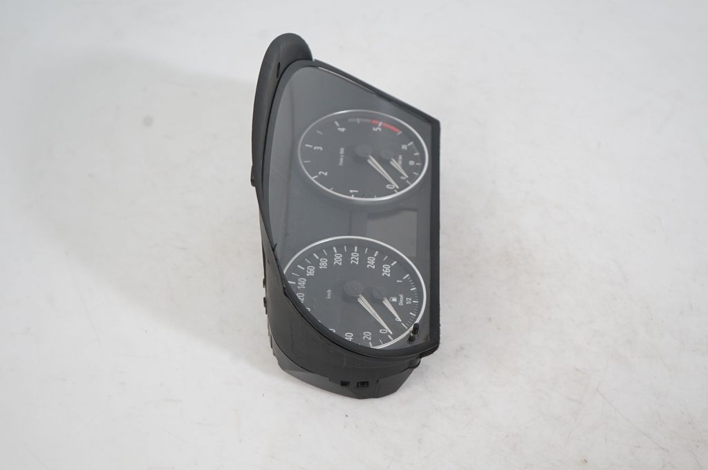 Speedometer (instrument cluster) (4)