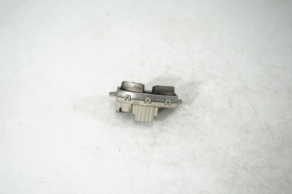 Heater blower motor/fan resistor (3)