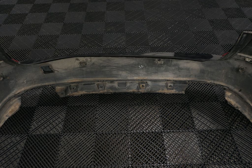 Rear bumper (11)