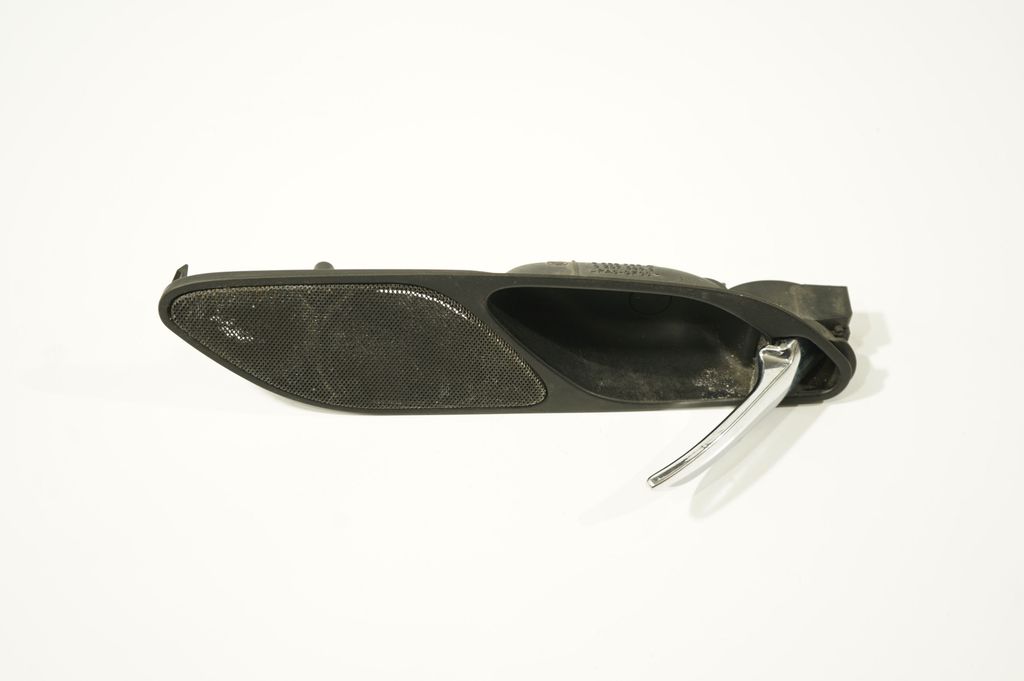 Front door interior handle (6)