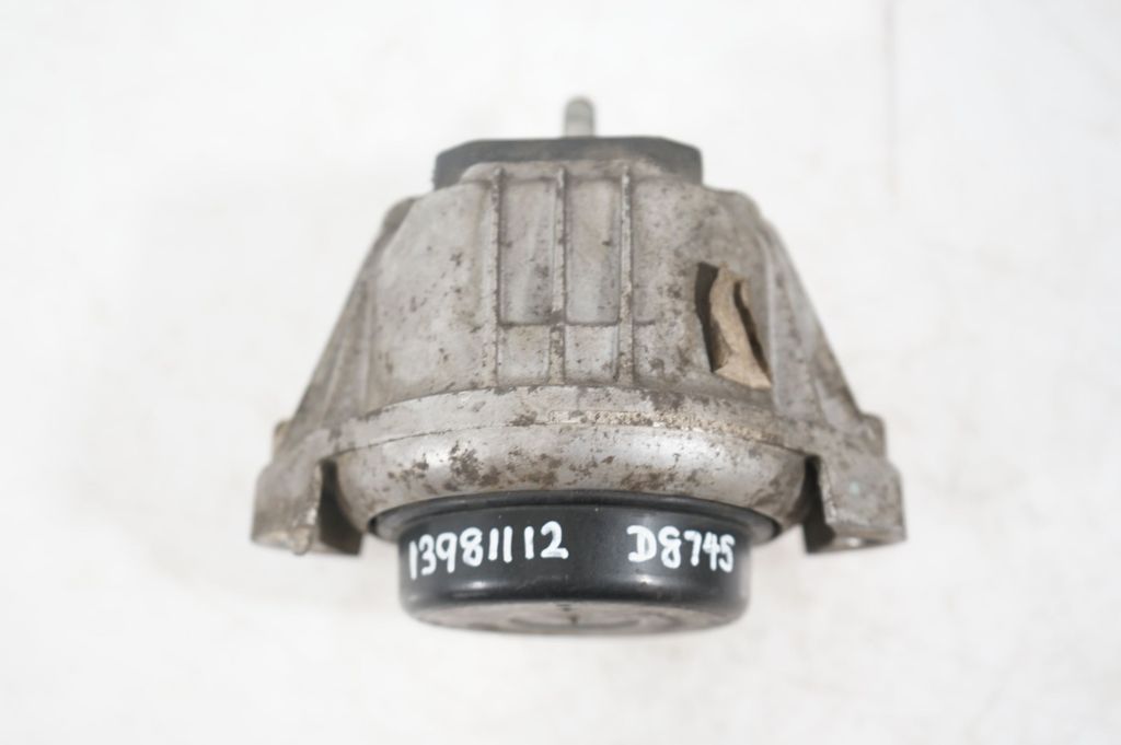 Engine mount bracket (8)