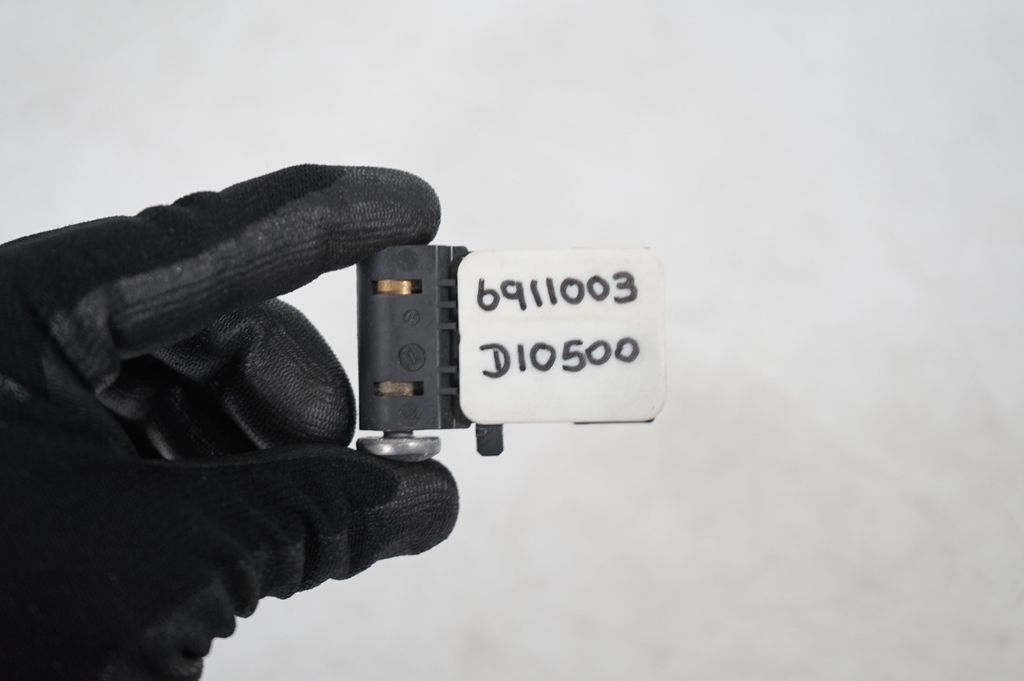 Airbag deployment crash/impact sensor (7)