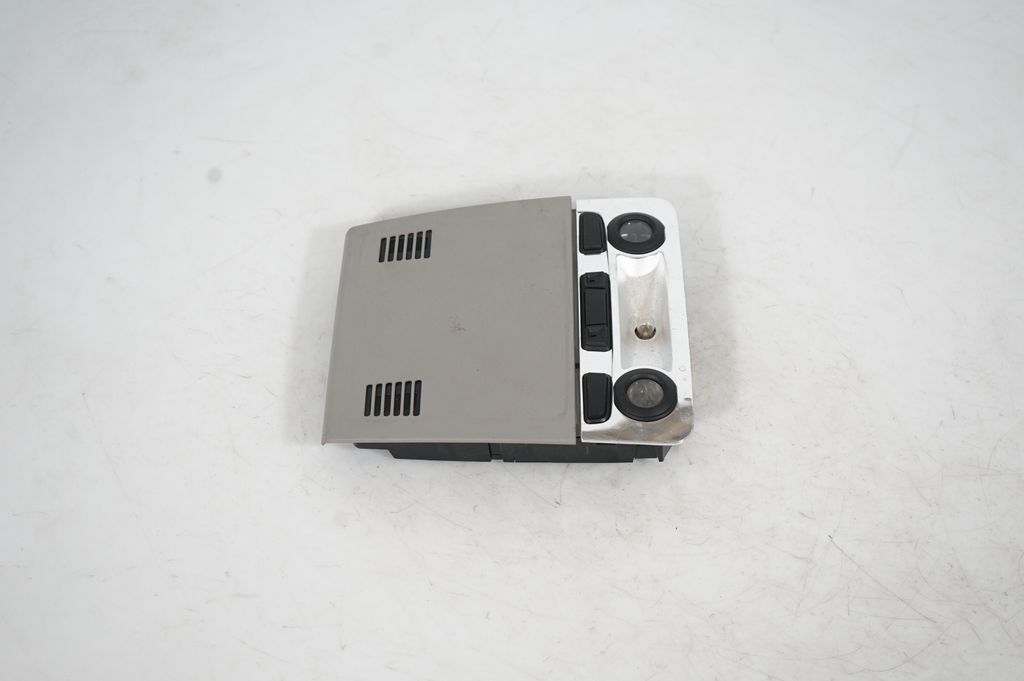 Front seat light (4)