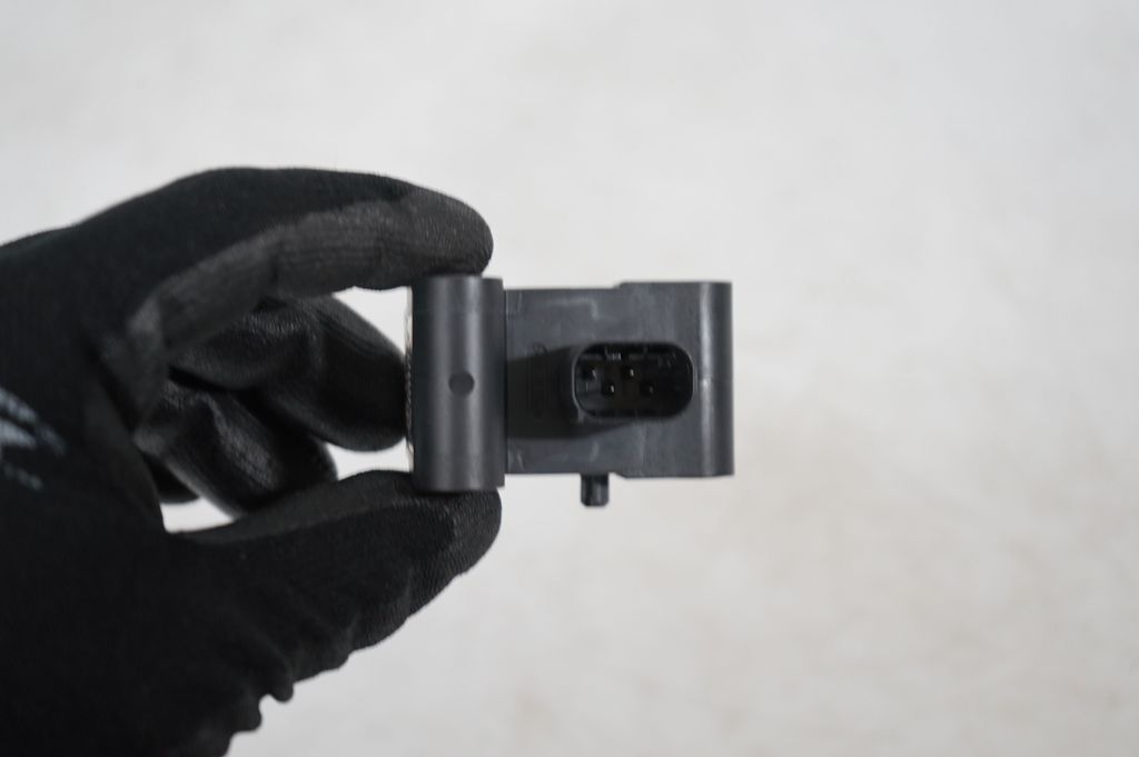 Airbag deployment crash/impact sensor (6)