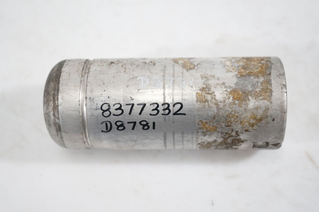 Air conditioning (A/C) air dryer (6)