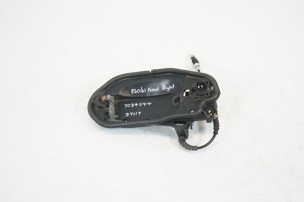 Rear door exterior handle