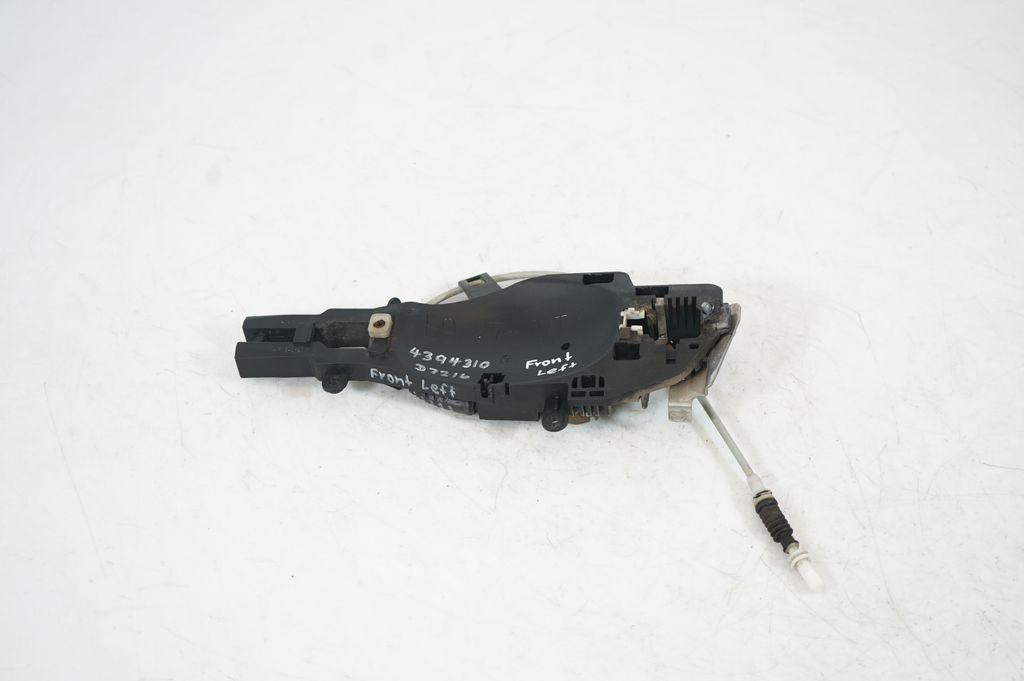 Front door exterior handle/bracket