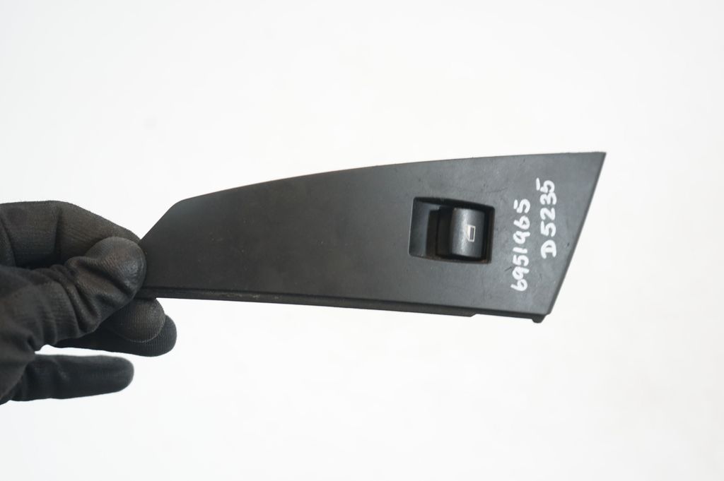 Electric window control switch (6)