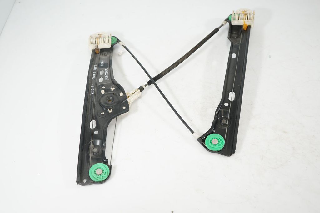 Front door window regulator with motor (4)