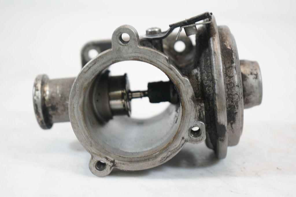 EGR valve (9)