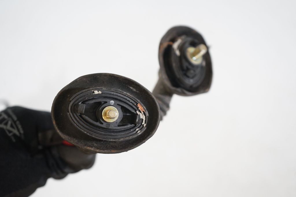 Positive cable (battery) (6)