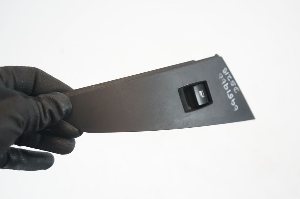 Electric window control switch (6)