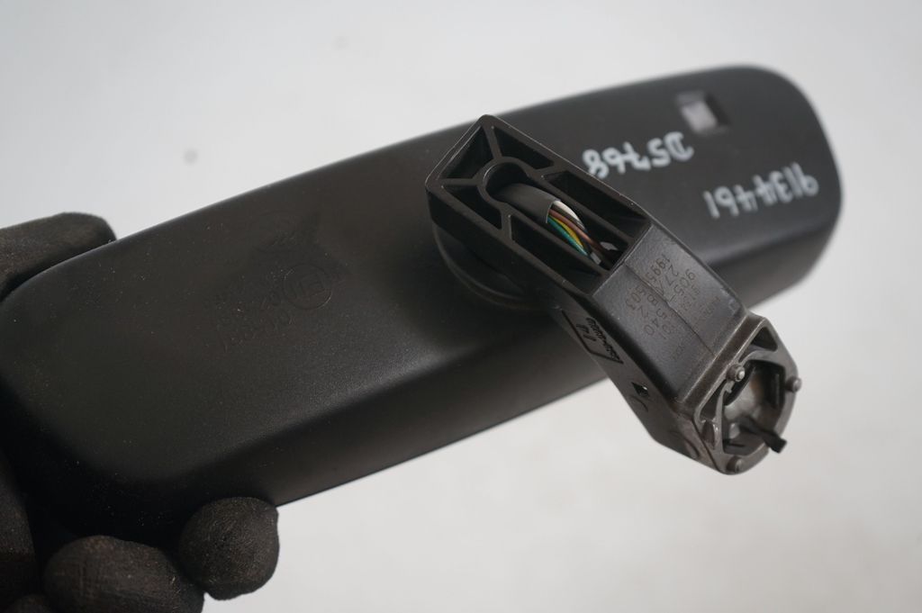 Rear view mirror (interior) (8)