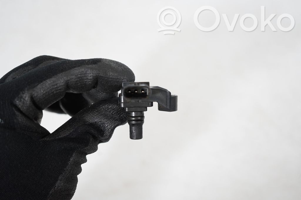 Air pressure sensor (7)