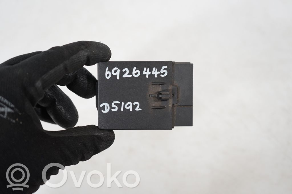 Seat control module (8)