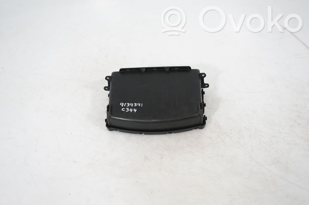 Glove box central console (3)