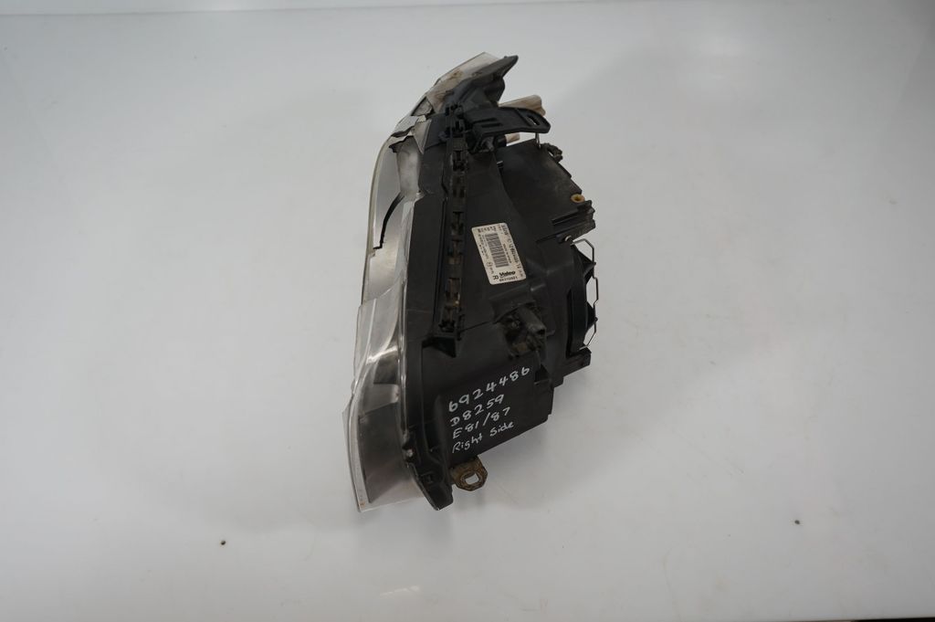 Headlight/headlamp (2)