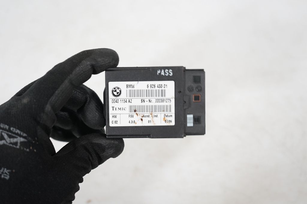 Seat control module (5)