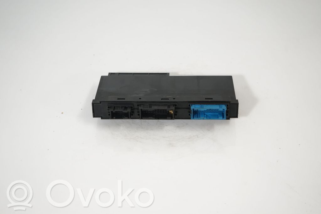 Comfort/convenience module (4)