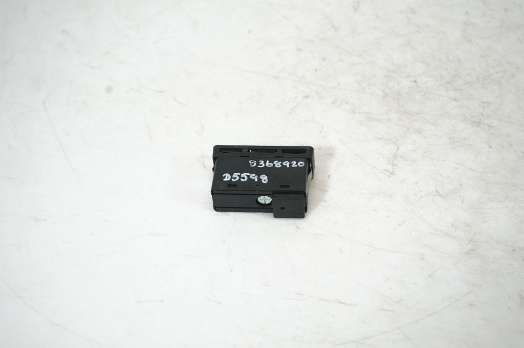 Hazard light switch (3)