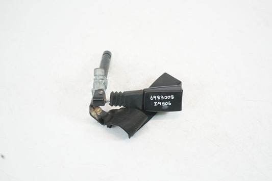 Rear seatbelt buckle