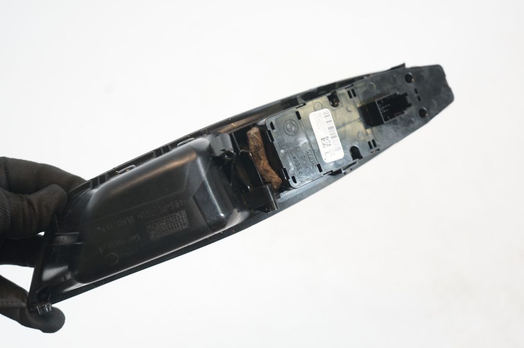 Electric window control switch (7)