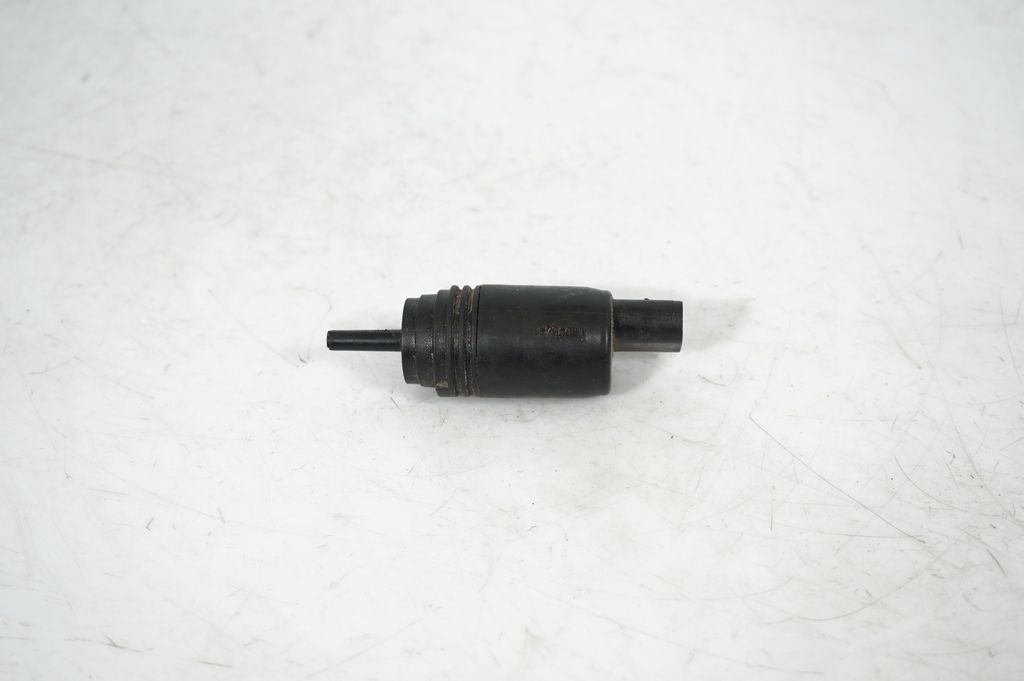 Windscreen/windshield washer pump (5)