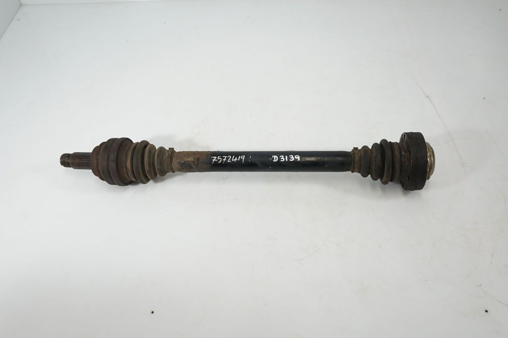 Rear driveshaft